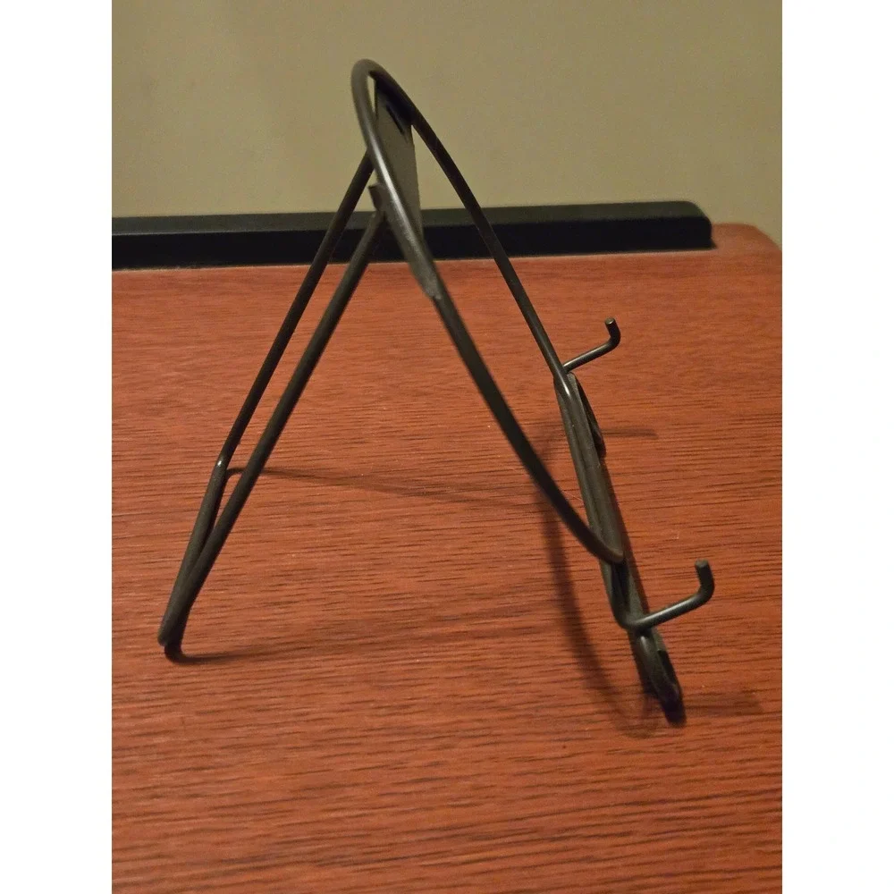 Black Metal Wire Plate Stand Decorative Easel Scroll Tabletop Display Holder